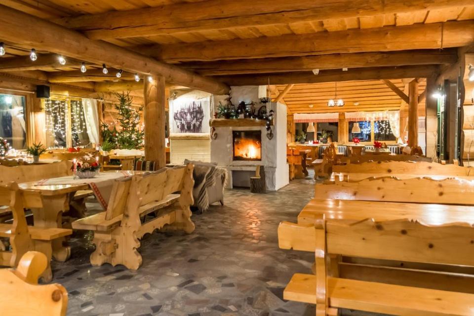 Pensjonat Laworta Ski Устшики Долне Екстериор снимка